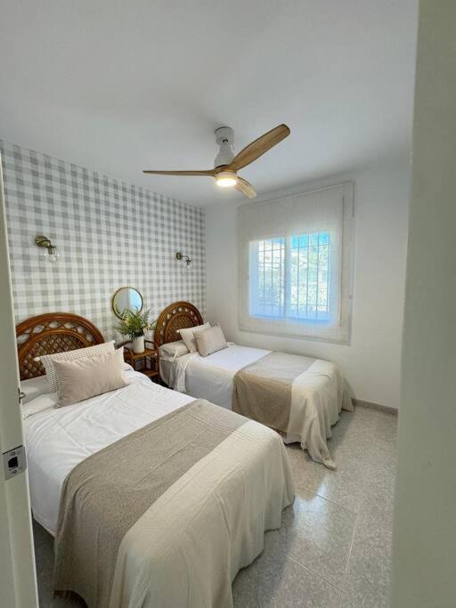 Nuevo Torrox Deluxe Beach & Piscina Exterior photo