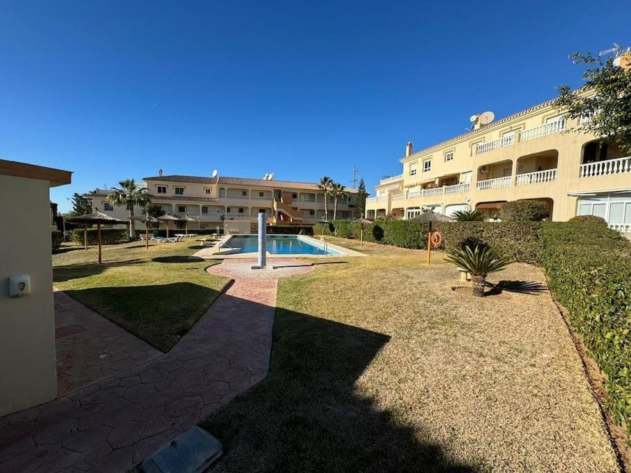 Nuevo Torrox Deluxe Beach & Piscina Exterior photo